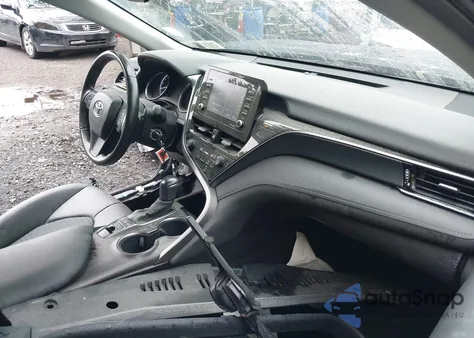 2022 Toyota Camry Se Nightshade Special Awd z USA, uszkodzony, nr VIN 4T1G11BK5NU063901